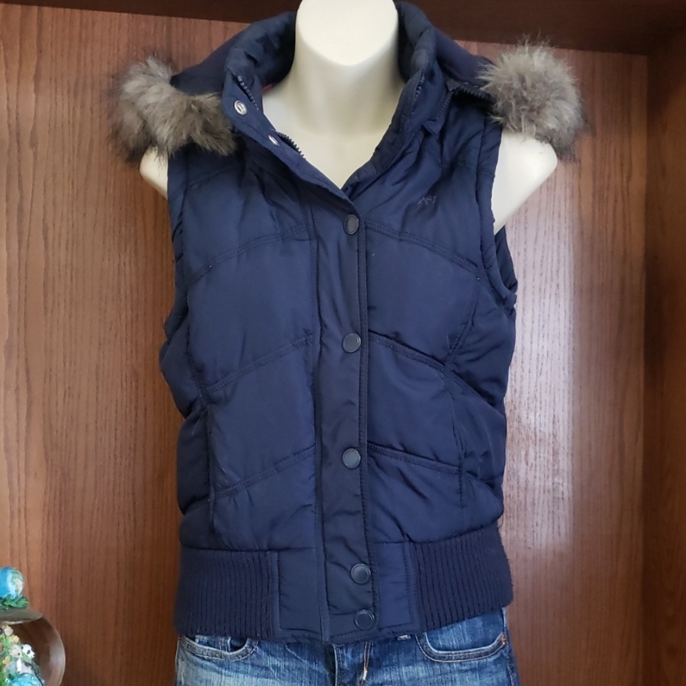 Aeropostale navy blue shell